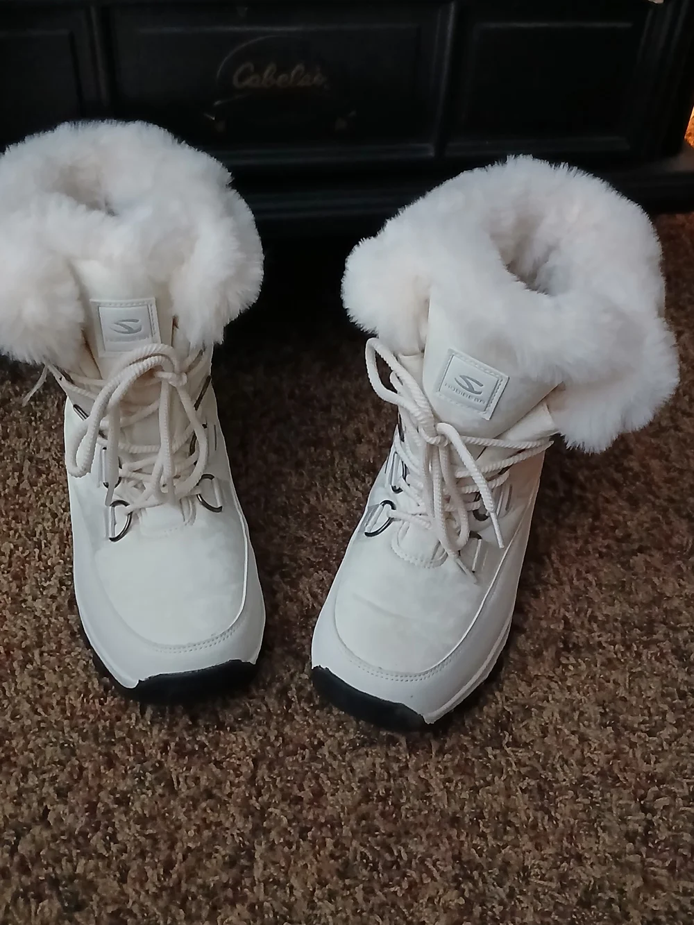 Cream Colored Faux-Fur Winter Snow Boots - Women's Outdoor Ankle Boot
